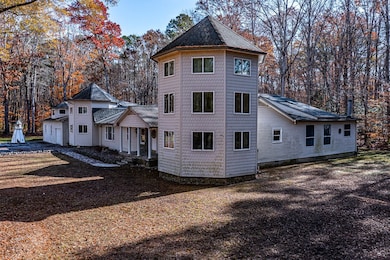 1741 Taylors Creek Rd, Weems, VA 22576 - photo 6