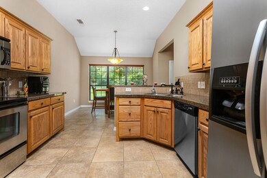 127 Magnolia Bend, Lufkin, TX 75904 - photo 4