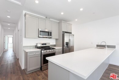 1906 S Palm Grove Ave unit 1, Los Angeles, CA 90016 - photo 2