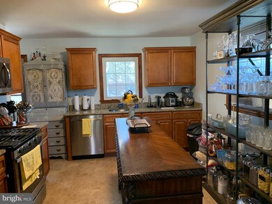 172 Hightstown Rd, Princeton Junction, NJ 08550 - photo 4