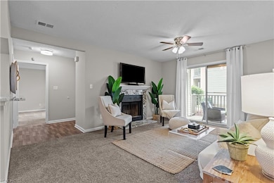 502 Thorncliff Dr unit 104, Newport News, VA 23608 - photo 7