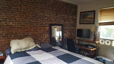 2 Arnold Cir unit 6, Cambridge, MA 02139 - photo 2