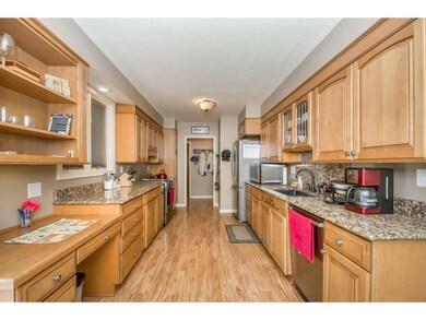 1813 E 27th St, Des Moines, IA 50317 - photo 4