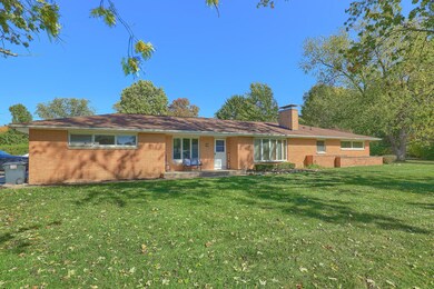 112 W Van Buren St, Philo, IL 61864 - photo 4