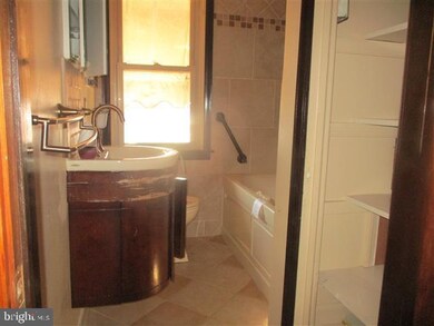 3604 Northway Dr, Parkville, MD 21234 - photo 3