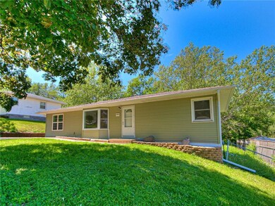 7606 SW 10th Place, Des Moines, IA 50315 - photo 4