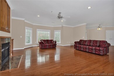 324 Glenburney Dr unit 303, Fayetteville, NC 28303 - photo 4