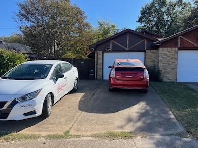 2641 Woodmont Trail, Fort Worth, TX 76133 - photo 2