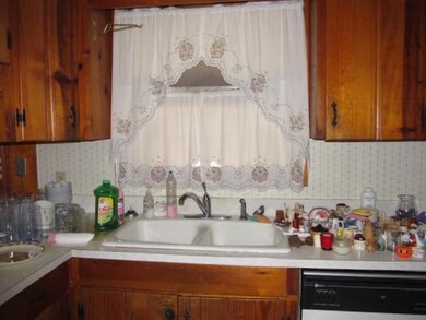 1209 Sycamore Dr, Manchester, TN 37355 - photo 6