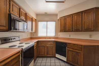 Kitchen S