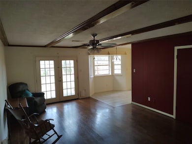 11027 Caribbean Ln, Houston, TX 77089 - photo 6