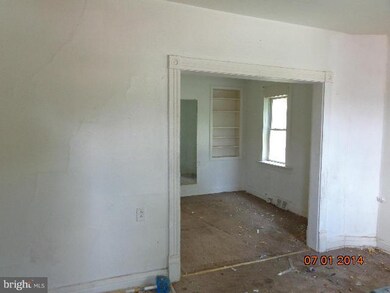 331 S Mont Valla Ave, Hagerstown, MD 21740 - photo 5