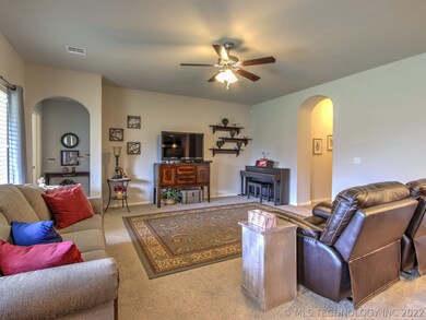 7213 S Nyssa Ave, Broken Arrow, OK 74011 - photo 6