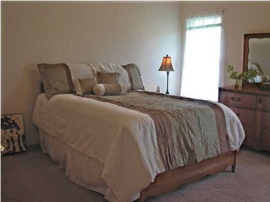 VAULTED MASTER BEDROOM - Neutral Decor