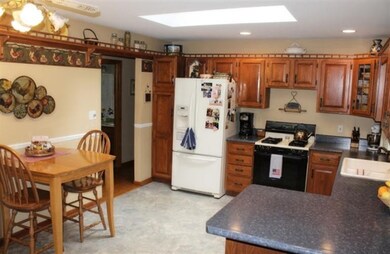 617 N Holly Ln, Griffith, IN 46319 - photo 3