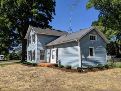 1043 N Hudson St SE, Lowell, MI 49331 - photo 3