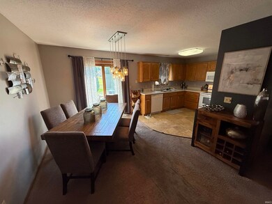 8409 Burnt Ember Place, Fort Wayne, IN 46804 - photo 5