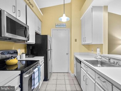 3309 Sir Thomas Dr unit 41, Silver Spring, MD 20904 - photo 7