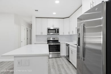 118 Connie Ave, Tampa, FL 33613 - photo 4