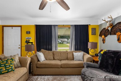 419 E Maple St, Wayland, MI 49348 - photo 6