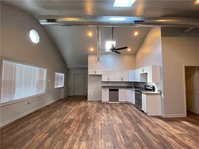 1108 4th Ave, Coraopolis, PA 15108 - photo 5