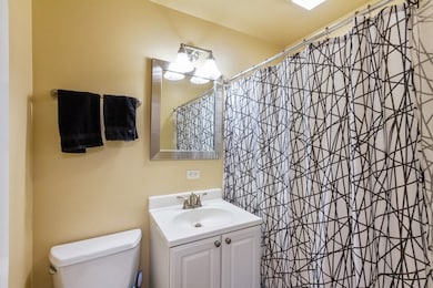 2851 N Southport Ave unit GAR1, Chicago, IL 60657 - photo 3