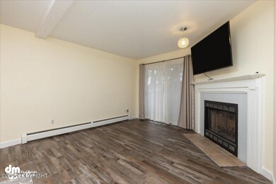 06-Living Room-DW-6529
