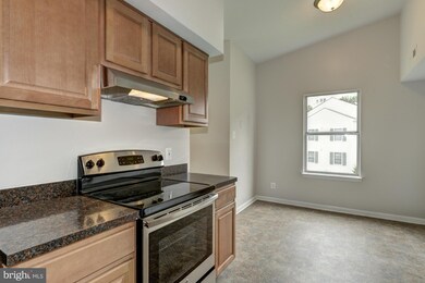 7 Pickering Ct unit 202, Germantown, MD 20874 - photo 7