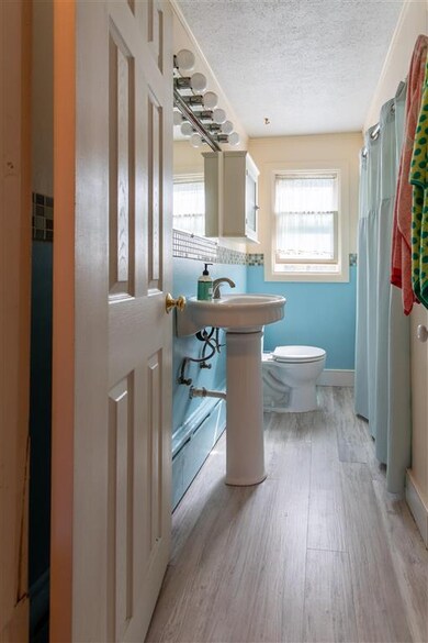 8 Wiggins Ct, Somersworth, NH 03878 - photo 4