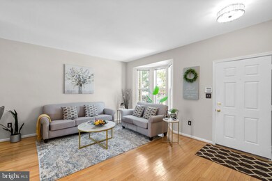 588 Kalmia Square NE, Leesburg, VA 20176 - photo 3