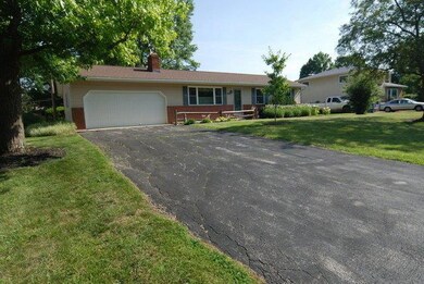 916 Sherwood Ave, Marysville, OH 43040 - photo 3