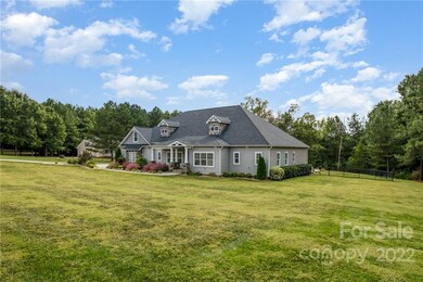 2015 Roadrunner Rd, Clover, SC 29710 - photo 3