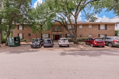 818 University Ave unit 7, Huntsville, TX 77320 - photo 2