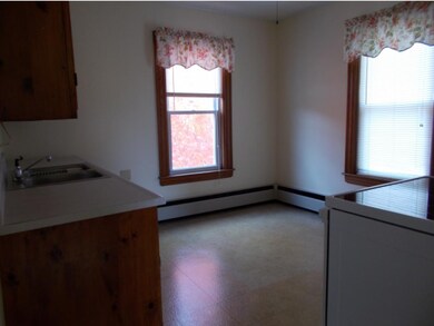 91 Lancaster Ave, Manchester, NH 03103 - photo 4