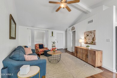1652 S Robin Ln-6