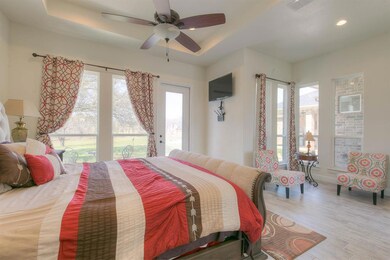 100 Maverick Ct, Granbury, TX 76049 - photo 7