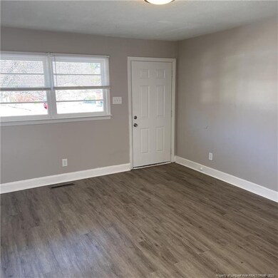 5319 Williamsburgh Dr, Fayetteville, NC 28304 - photo 4