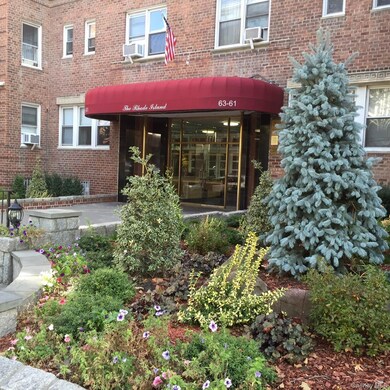 The Rhode Island unit A4, Rego Park, NY 11374 - photo 2