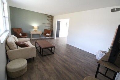 5825 Yankee Rd, Liberty Township, OH 45044 - photo 5