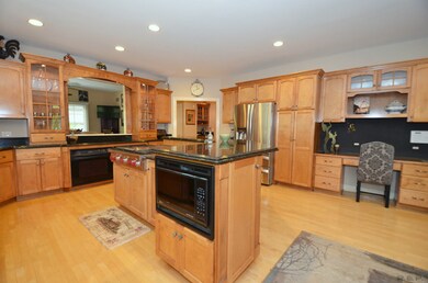 2308 Bill Ct, Naperville, IL 60565 - photo 6