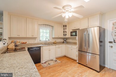 22919 Chestnut Rd, Lexington Park, MD 20653 - photo 3