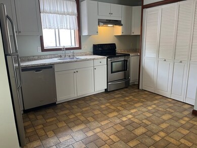 34 Hodges Ave unit 1, Taunton, MA 02780 - photo 3