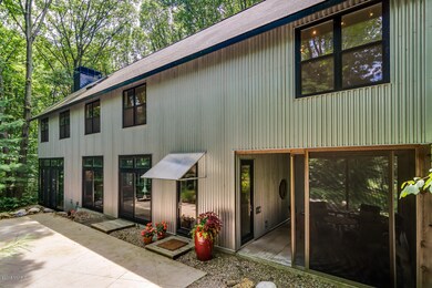 7978 Harbert Rd, Three Oaks, MI 49128 - photo 6