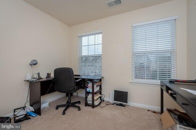 7349 Mockingbird Cir, Glen Burnie, MD 21060 - photo 4