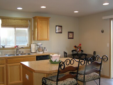 Kitchen Eating Bar