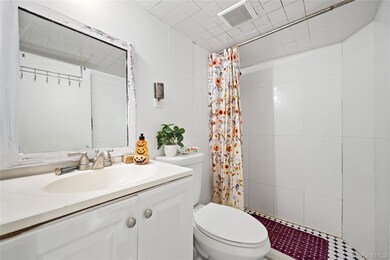 41-20 Elbertson St, Elmhurst, NY 11373 - photo 5