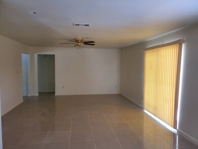 3412 Collingsworth St, Houston, TX 77026 - photo 4