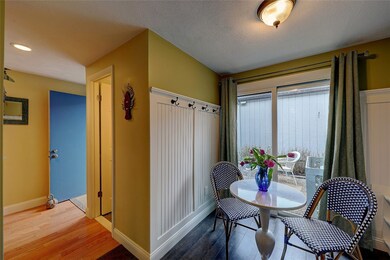 38 Seabreeze Ln, Bristol, RI 02809 - photo 4