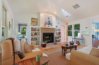 16183 Williams Ct, Union Pier, MI 49129 - photo 5