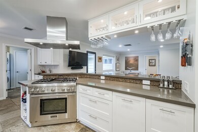 6226 Lindyann Ln, Houston, TX 77008 - photo 6